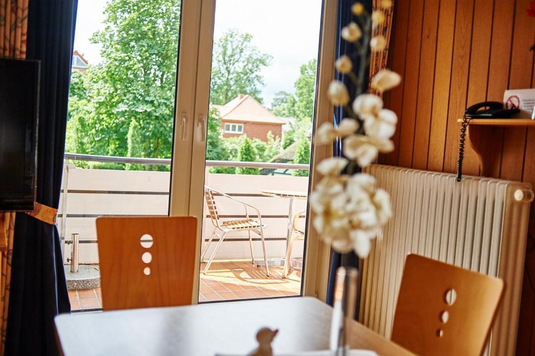 Ferienhaus Achtern Feeld Hüde Esterno foto